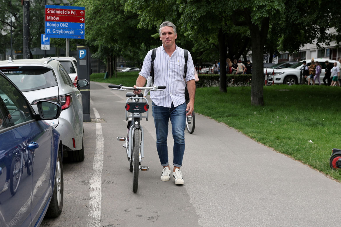 Urzędnicy chcą budować drogi dla rowerów. Przedstawili plany dla Warszawy