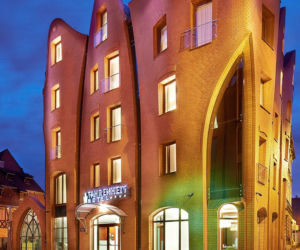 Hotel Fahrenheit1