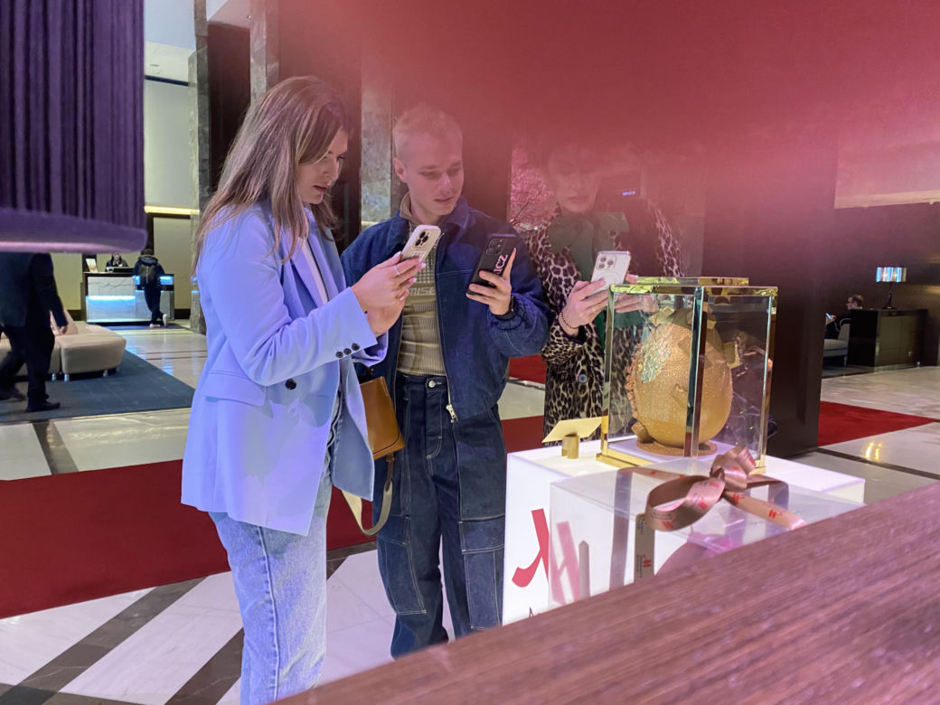 Polscy influencerzy oszaleli na punkcie złotego jajka! 