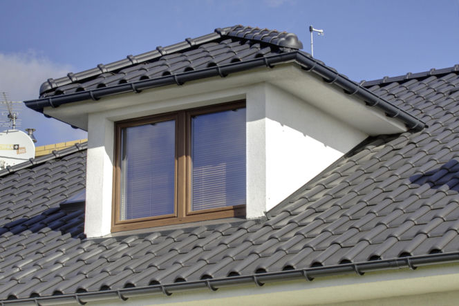 Dachówki ceramiczne - zakładkowe w typie esówki