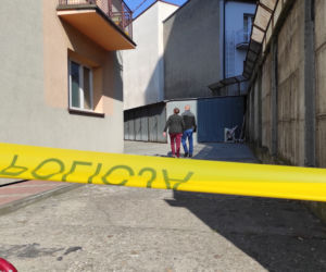 Tragedia w bloku przy ul. Krakowskiej. Nie żyje 7-letni chłopiec