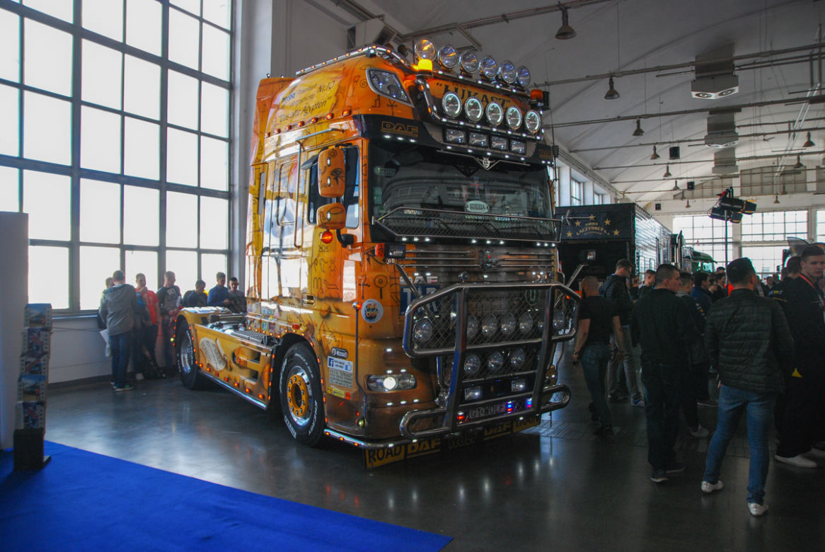 Waga ciężka na targach Motorshow Poznań 2017