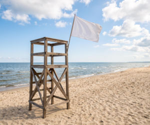 Sinice Ustka. Czy w Ustce można się kąpać 31.07? Flaga, warunki pogodowe