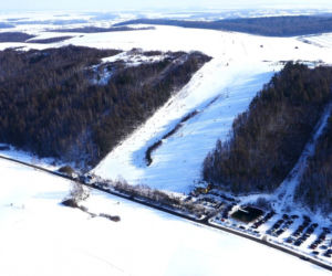 TOP 12 najlepszych miejsc na narty w województwie śląskim. Sprawdź gdzie szusować