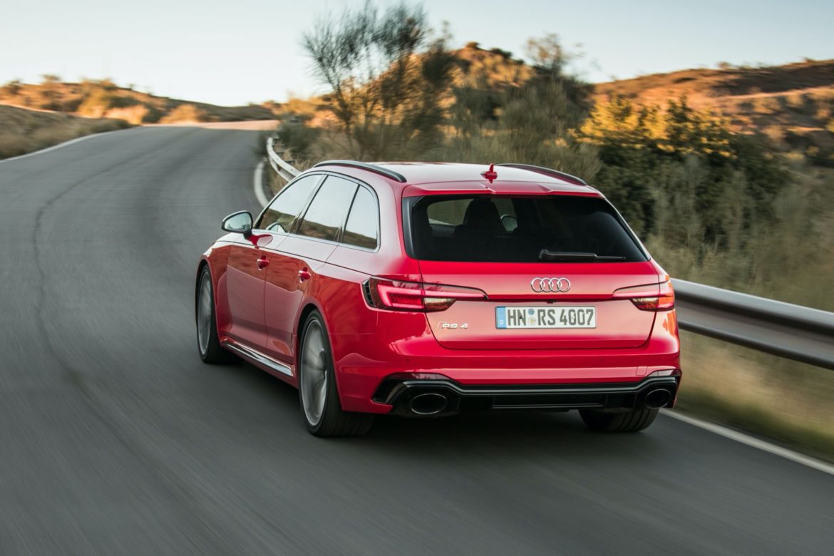 Audi RS4 Avant 2.9 TFSI V6 450 KM tiptronic quattro