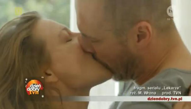 LEKARZE 2 sezon. Olga (Magdalena Boczarska), Maks Keller (Paweł Małaszyński)