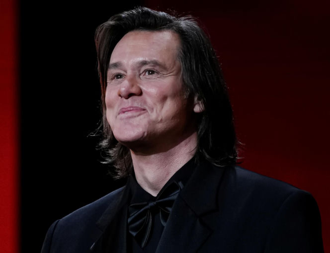 Jim Carrey ma nową twarz! Fani w szoku
