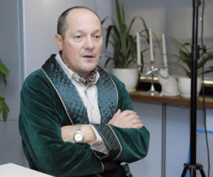 Gwiazdor Rodziny zastępczej o walce z rakiem. Cały czas jest pod opieką lekarzy