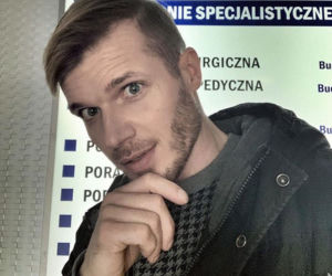 Na dobre i na złe. Tomasz Ciachorowski na planie jako Maks Beger