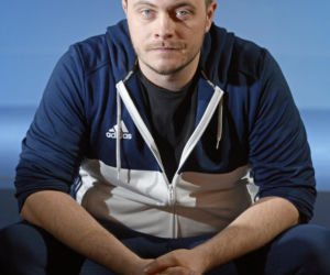 Tomasz Schuchardt kiedyś i dziś. Aktor słynie z metamorfoz, bywa niemal nie do poznania
