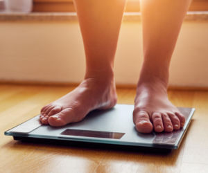 Kiedy się ważyć, żeby wynik był prawdziwy? Eksperci wskazują jedną porę dnia