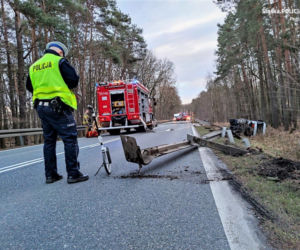 Koszmarny wypadek. Osobówka wjechała w cysternę. Do rana usuwano skutki tego zderzenia