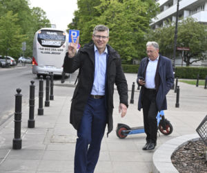 Politycy PiS jadą na wyjazdowe posiedzenie klubu