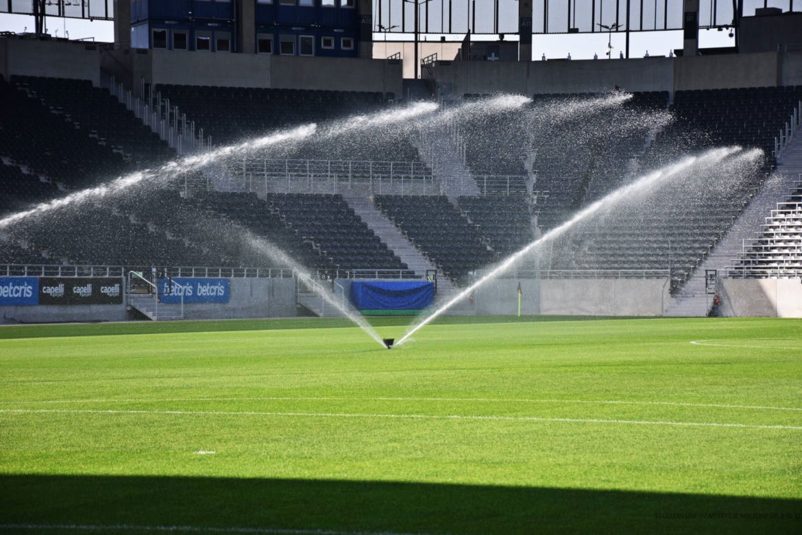 Budowa stadionu w Szczecinie dobiega końca. Trwają prace wykończeniowe i porządkowe