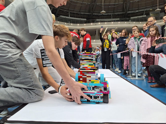 Roboty w natarciu. W Jasionce odbyła się kolejna edycja XChallenge