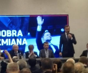 Kaczyński bawił się na bankiecie na cześć prezydenta