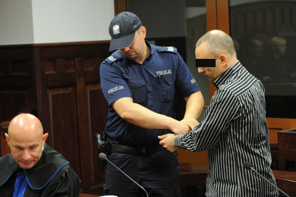 25 lat dla męża, który 22 lata temu zabił i zakopał żonę w piwnicy