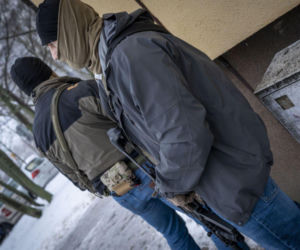 W sprawie zatrzymano trzy osoby: byłego partnera ofiary, jego matkę oraz znajomego