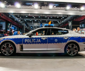 Kia Stinger GT, oznakowany radiowóz