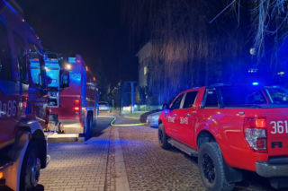 Pożar w Tarnowie. W płomieniach stanął magazyn ze słodyczami