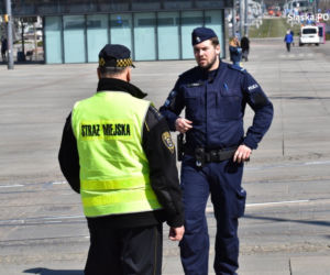 Nowa broń katowickiej policji w walce z nielegalnymi spacerowiczami [ZDJĘCIA]