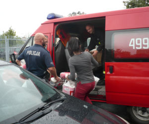 Policjanci z bydgoskich Wyżyn  wraz z OSP w Szubinie zorganizowali zbiórkę pieniędzy dla Sośna