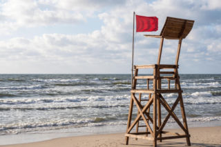 Sinice Ustka. Czy w Ustce można się kąpać 13.07? Flaga, warunki pogodowe