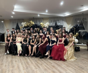 Studniówka pełna blasku i emocji! Tak bawili się maturzyści II LO w Bydgoszczy [ZDJĘCIA]