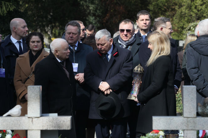 Kaczyński uczcił pamięć ofiar katastrofy smoleńskiej