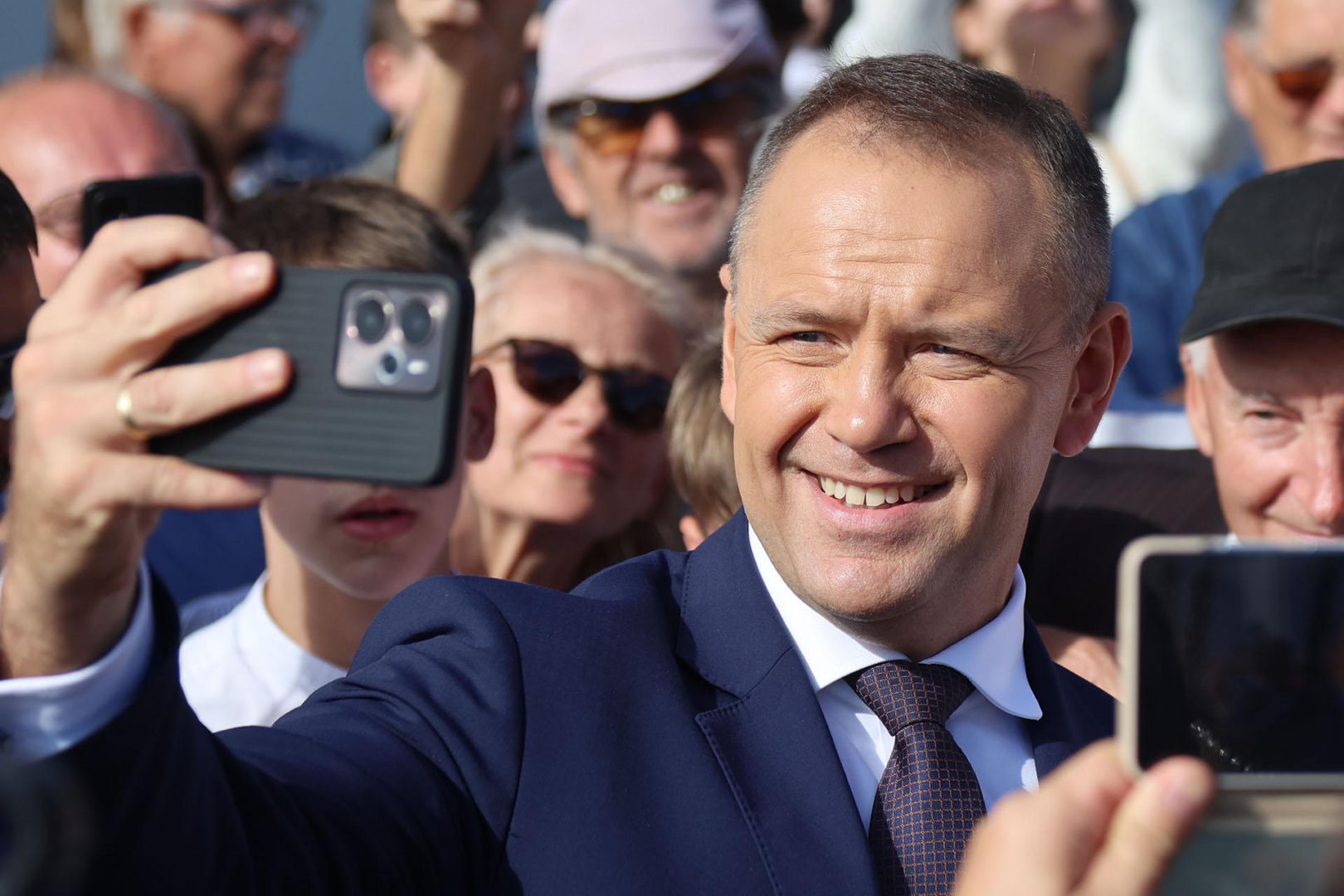 Tusk ostro do Nawrockiego. Poszło o słowa o oddaniu terytorium Polski