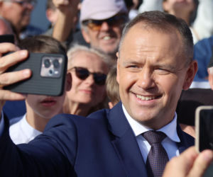 Tusk ostro do Nawrockiego. Poszło o słowa o oddaniu terytorium Polski 