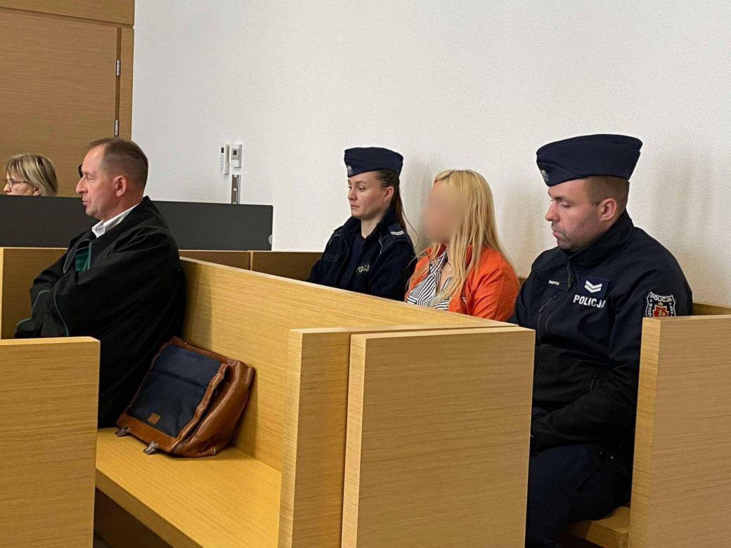 Klaudia G. stanęła przed sądem. Ruszył proces w sprawie śmierci 3-letniej Emilki z Siedlec