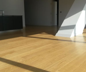 Dębowe podłogi w apartamentowcu Cosmopolitan
