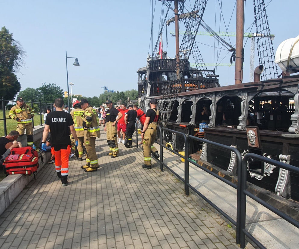 Gdańsk: ZDJĘCIA ze zderzenia statków na Motławie! Wśród poszkodowanych dziecko! Sternik i mechanik Czarnej Perły pili alkohol [AKTUALIZACJA]