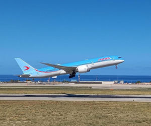 Historyczny lot z Radomia. Dreamliner zabierze pasażerów na egzotyczny Madagaskar