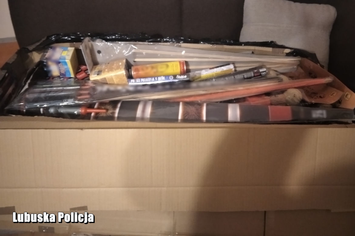 4-latek stracił dwa palce. Petarda wybuchła mu w ręce! [ZDJĘCIA]