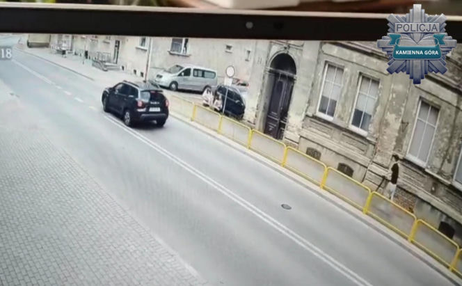 Kolizja osobówki z hulajnogą elektryczną