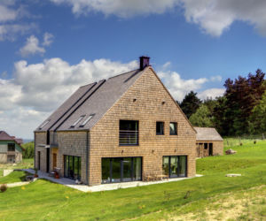Dachy bezokapowe - eksponują bryłę domu, są estetyczne i modne. Nie wybaczają jednak błędów