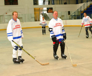 Karol Strasburger ćwiczy