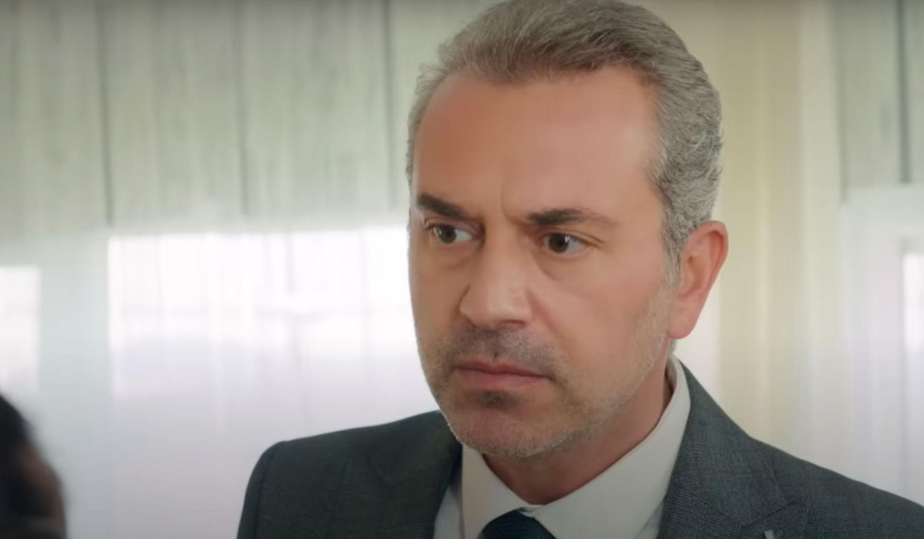 Ege oświadczy się Melis i pomoże Bulentowi, który wda się w bójkę.