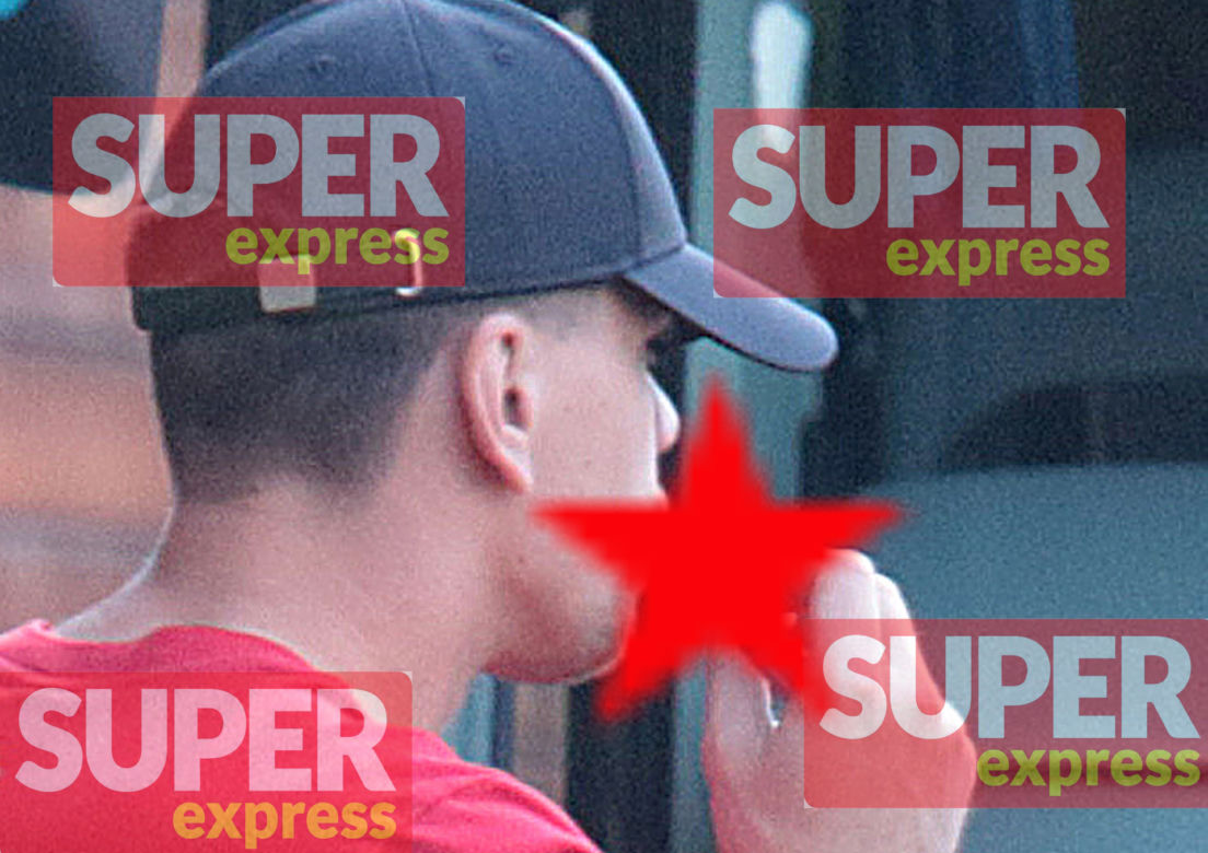 Wojciech Szczęsny z papierosem w ustach przed meczem Polska - Hiszpania