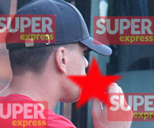 Wojciech Szczęsny z papierosem w ustach przed meczem Polska - Hiszpania