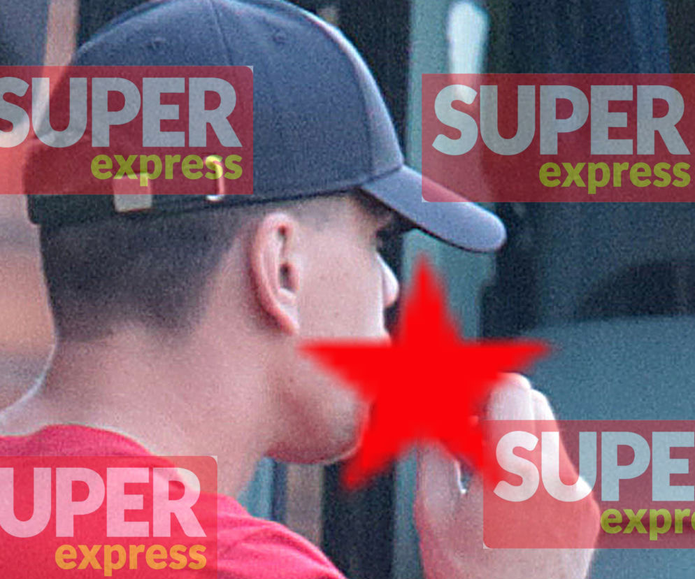 Wojciech Szczęsny z papierosem w ustach przed meczem Polska - Hiszpania