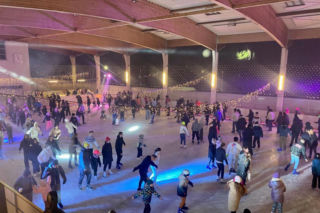 Lodowiska w Warszawie zapraszają! Gdzie na łyżwy w stolicy?