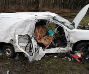 Zderzenie dostawczaka z osobówką na ul. Toruńskiej w Bydgoszczy! [ZDJĘCIA]