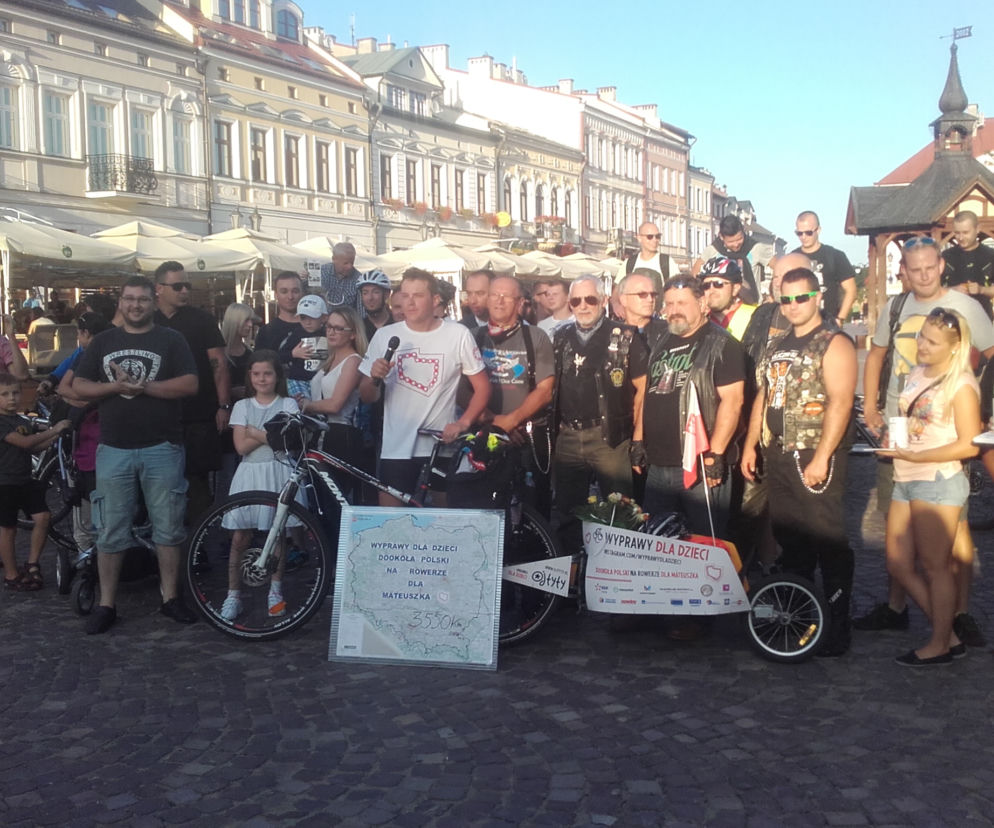 Bartosz Boczar objechał Polskę na rowerze dla chorego Mateuszka [META]