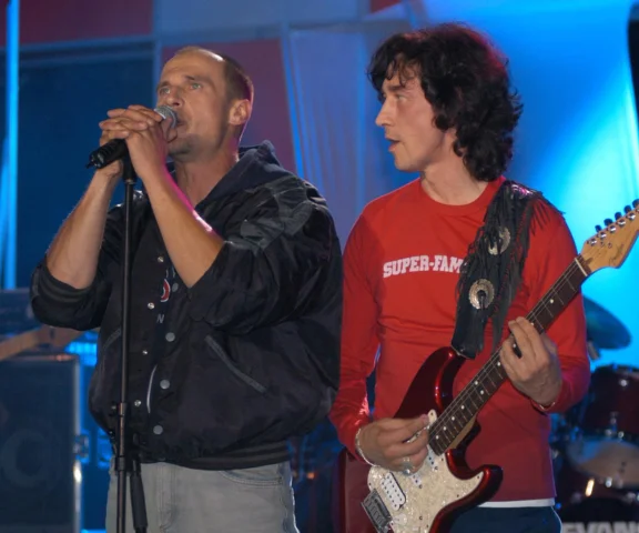 Paweł Kukiz zaskakująco o Janie Borysewiczu: “To naprawdę światowej klasy gitarzysta”. Polityk o innej wersji amerykańskiej kariery Lady Pank