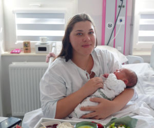 Królewska uczta na porodówce