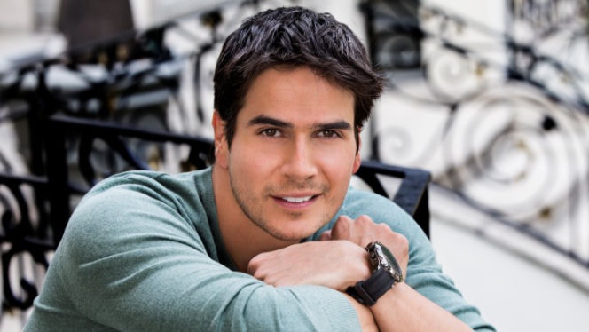 Kotka (La Gata). Pablo (Daniel Arenas)