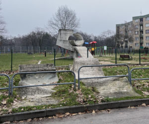 Betonowa zjeżdżalnia w Tychach